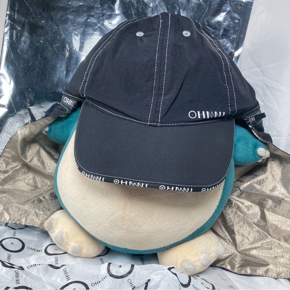 OHMNI SILVER STEALTH HAT (NWT) - Picture 2 of 5